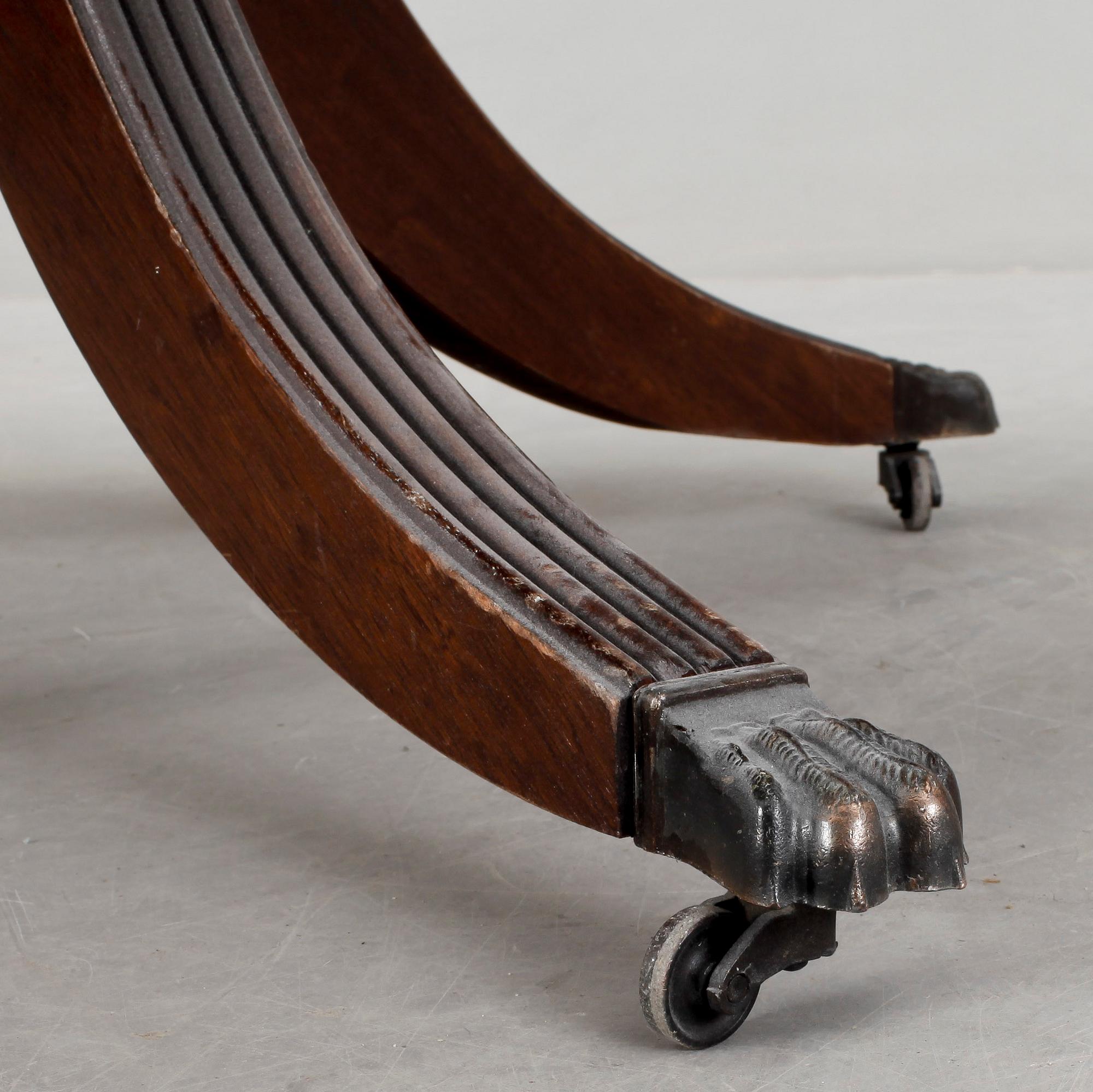 MATBORD, George III - stil, 1900-talets andra hälft.