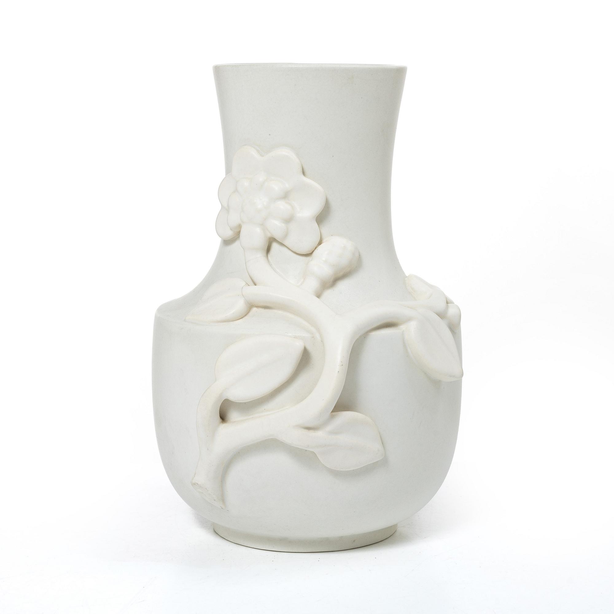 Wilhelm Kåge, Vase, "Carrara", ceramic, Gustavsberg 1930s-40s.