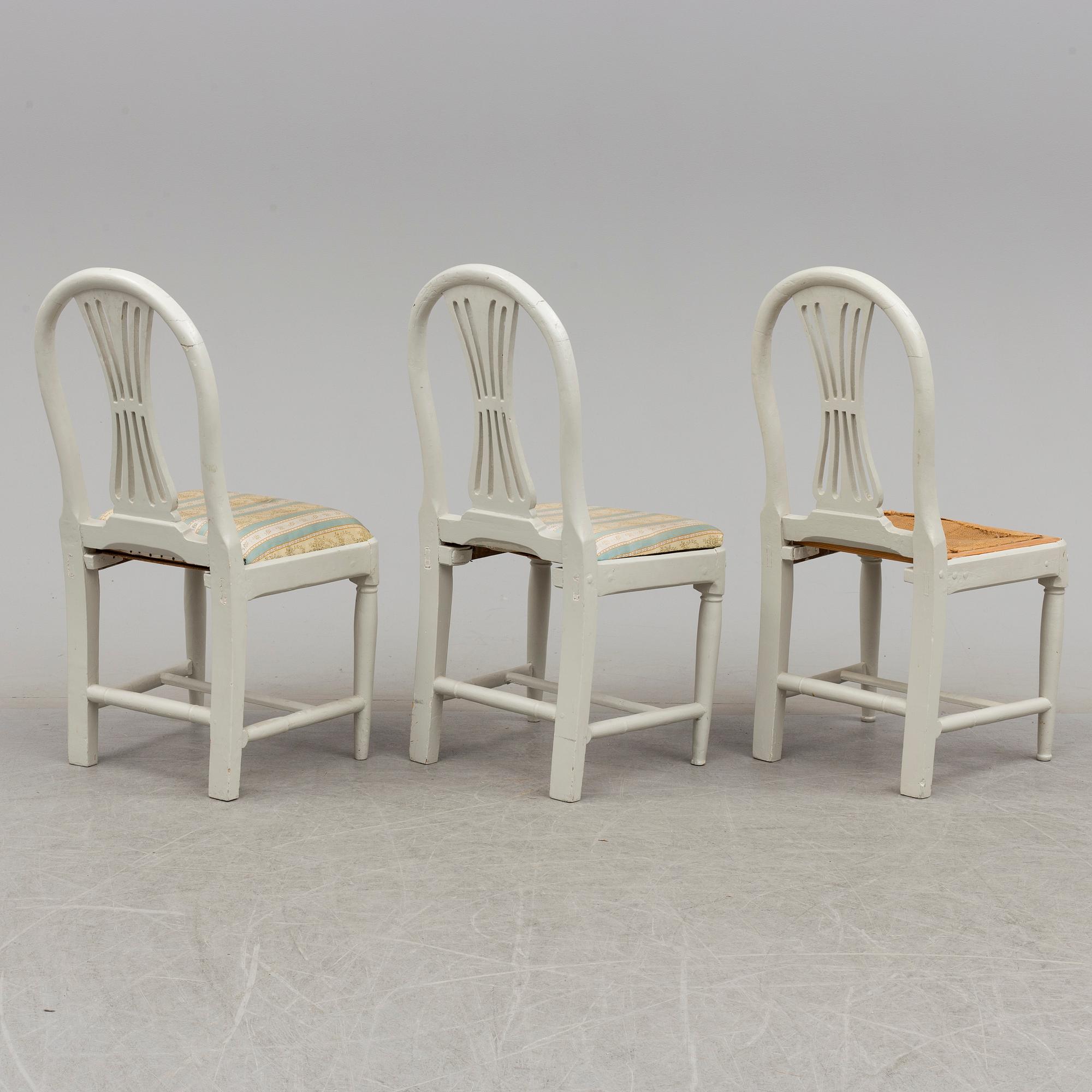 A set of three chairs from around year 1800.