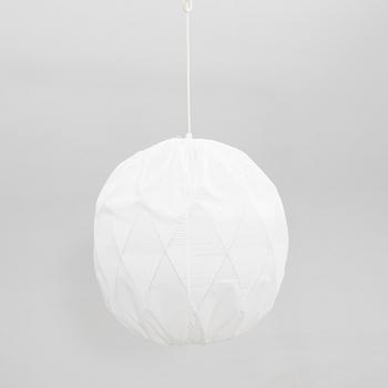 Tore Ahlsén, taklampa, "Pia-lampan", Gärsnäs.