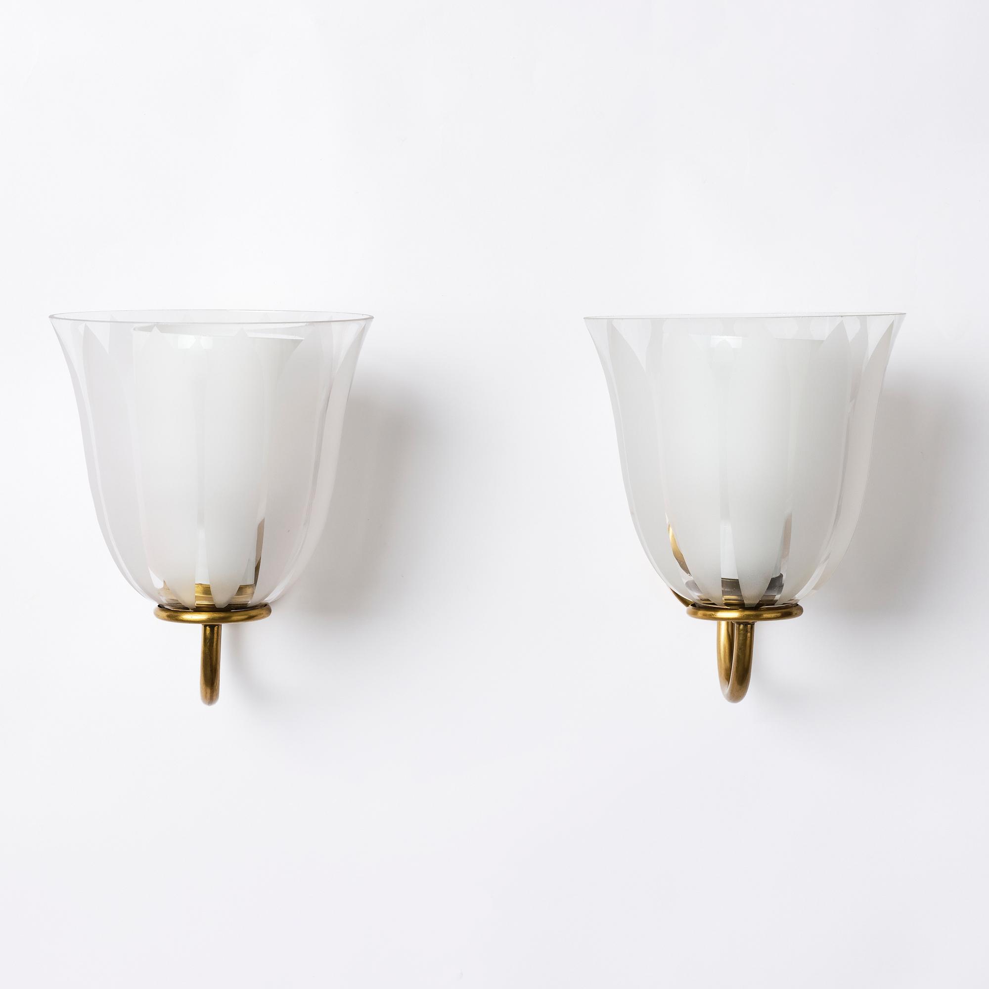 Bertil Brisborg, vägglampor, ett par, modell "30341", Nordiska Kompaniet, 1940-tal.