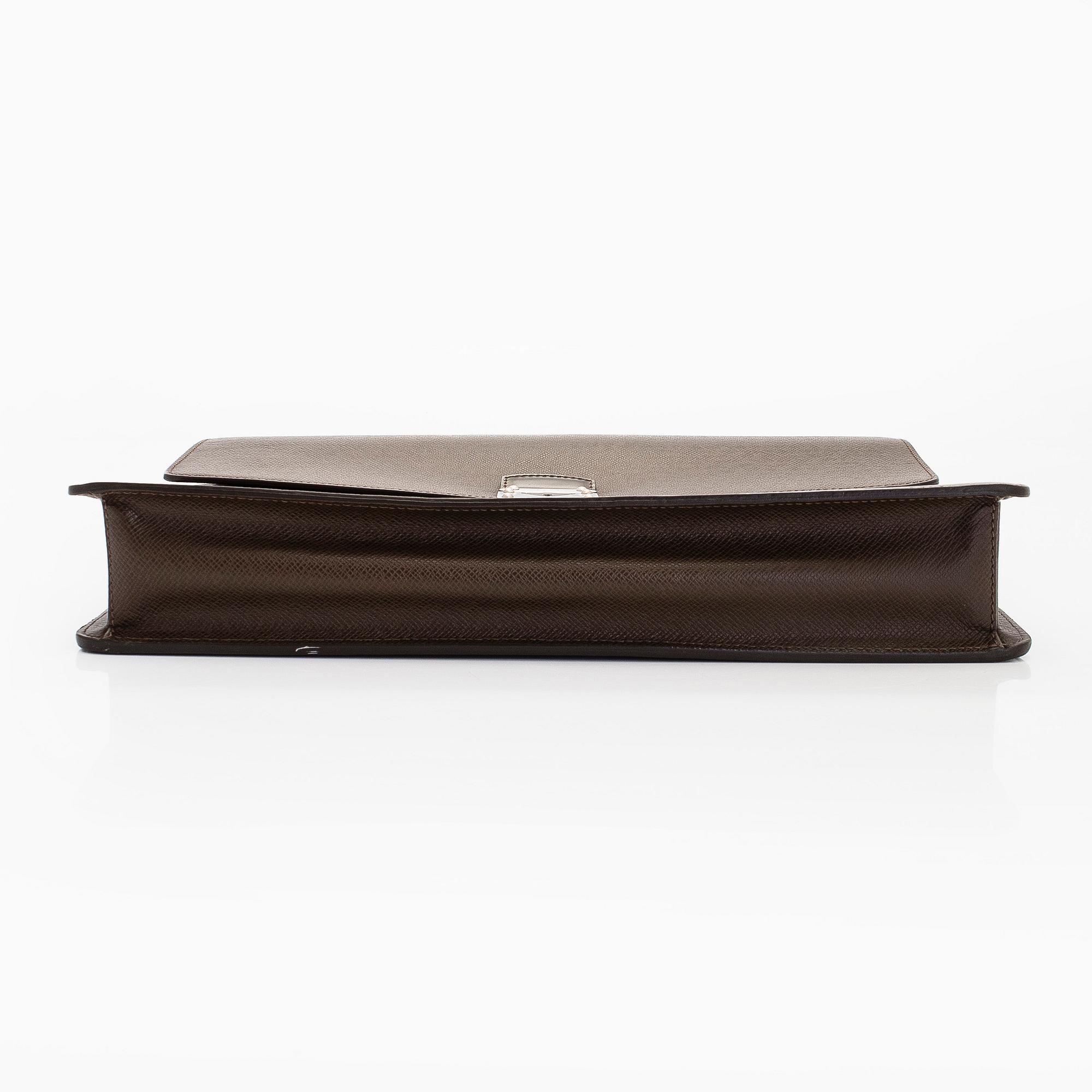 Louis Vuitton, a Taiga leather 'Neo Robusto' briefcase.