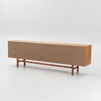 Nils Jonsson, sideboard, "Grand",Troeds Industrier, Bjärnum, 1960-tal.
