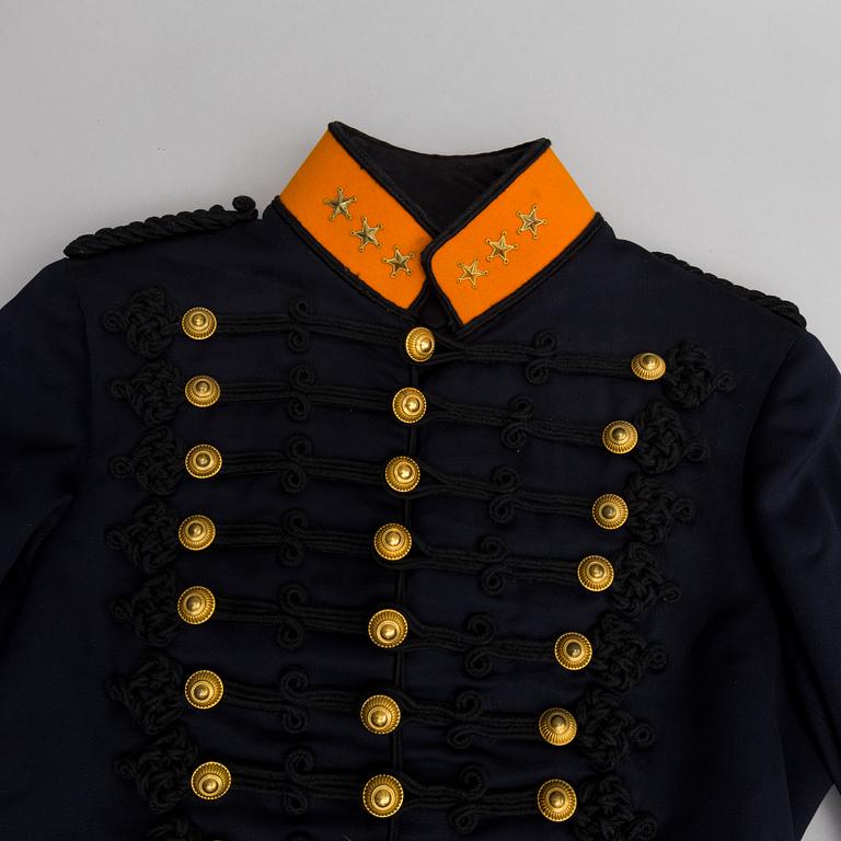 UNIFORM, svensk, attilla m/1873 för artilleriofficer vid Norrlands Artilleriregemente.