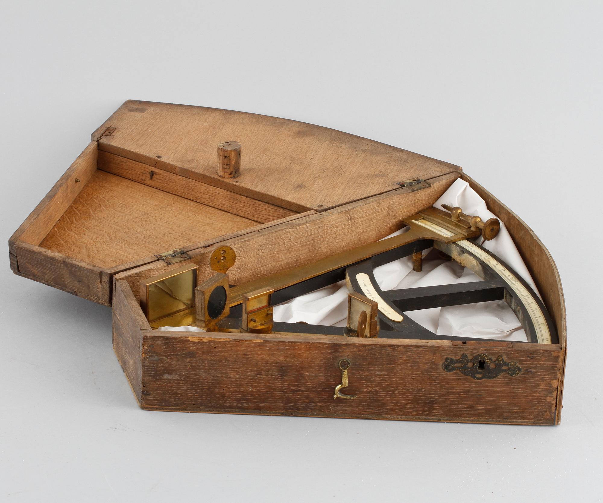 A octant by Spencer Browning & Rust from London from the second half of the 20th century.