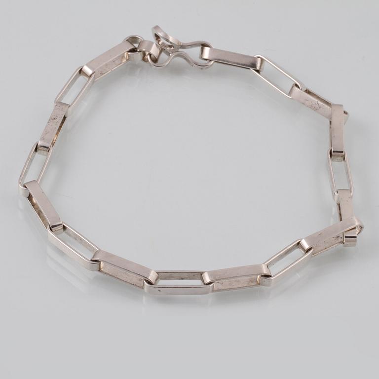 HALSLÄNK, sterlingsilver, Cecilia Johansson, Göteborg, 1986. Vikt 75,9 gram.