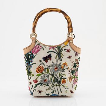 Gucci, a 'Flora' handbag.