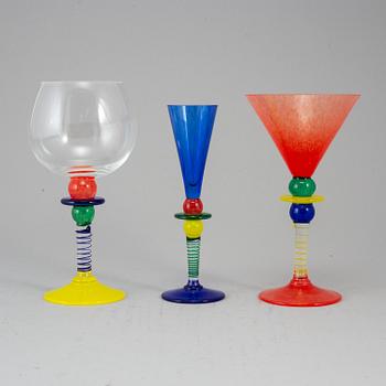 A glas service "Harlequin" by Berit Johansson for Orrefors, 22 parts.