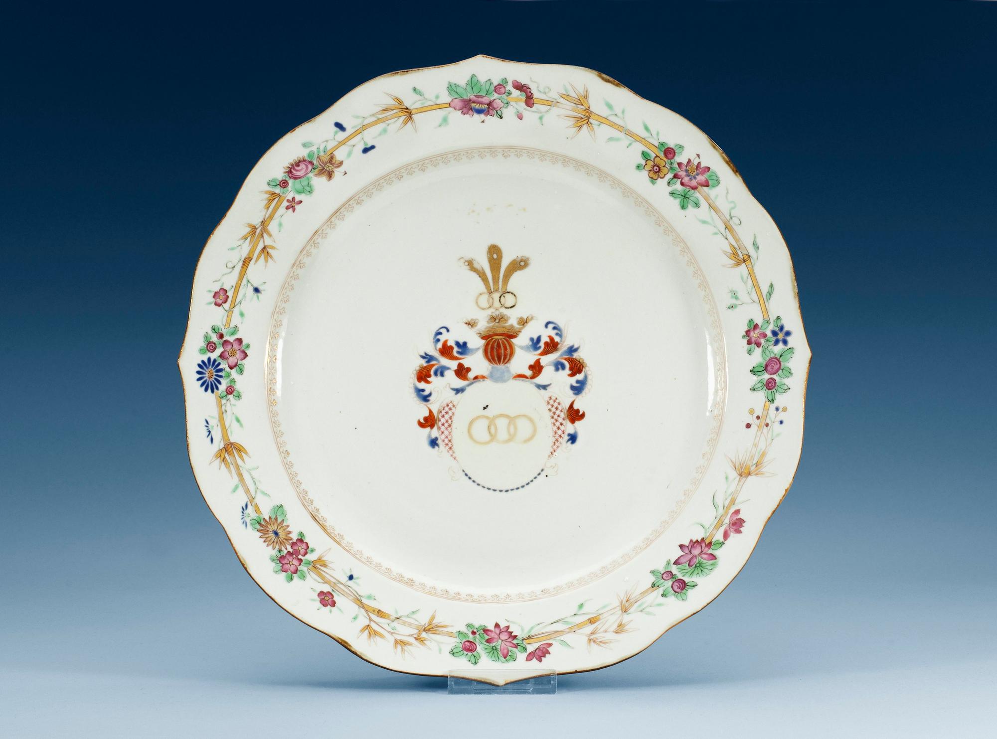 FAT, vapenporslin. Qing dynastin, Qianlong (1736-95).