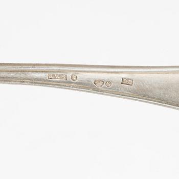 Serveringsbestick, silver, 7 st, varierande modeller, Sverige, Norge, & Danmark, mestadels 1900-tal.