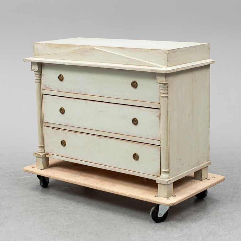 A mid 19th Century chest of drawers, Karl Johan.