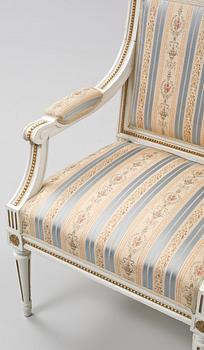KARMSTOLAR, ett par, gustaviansk stil, omkring 1900-talets mitt.