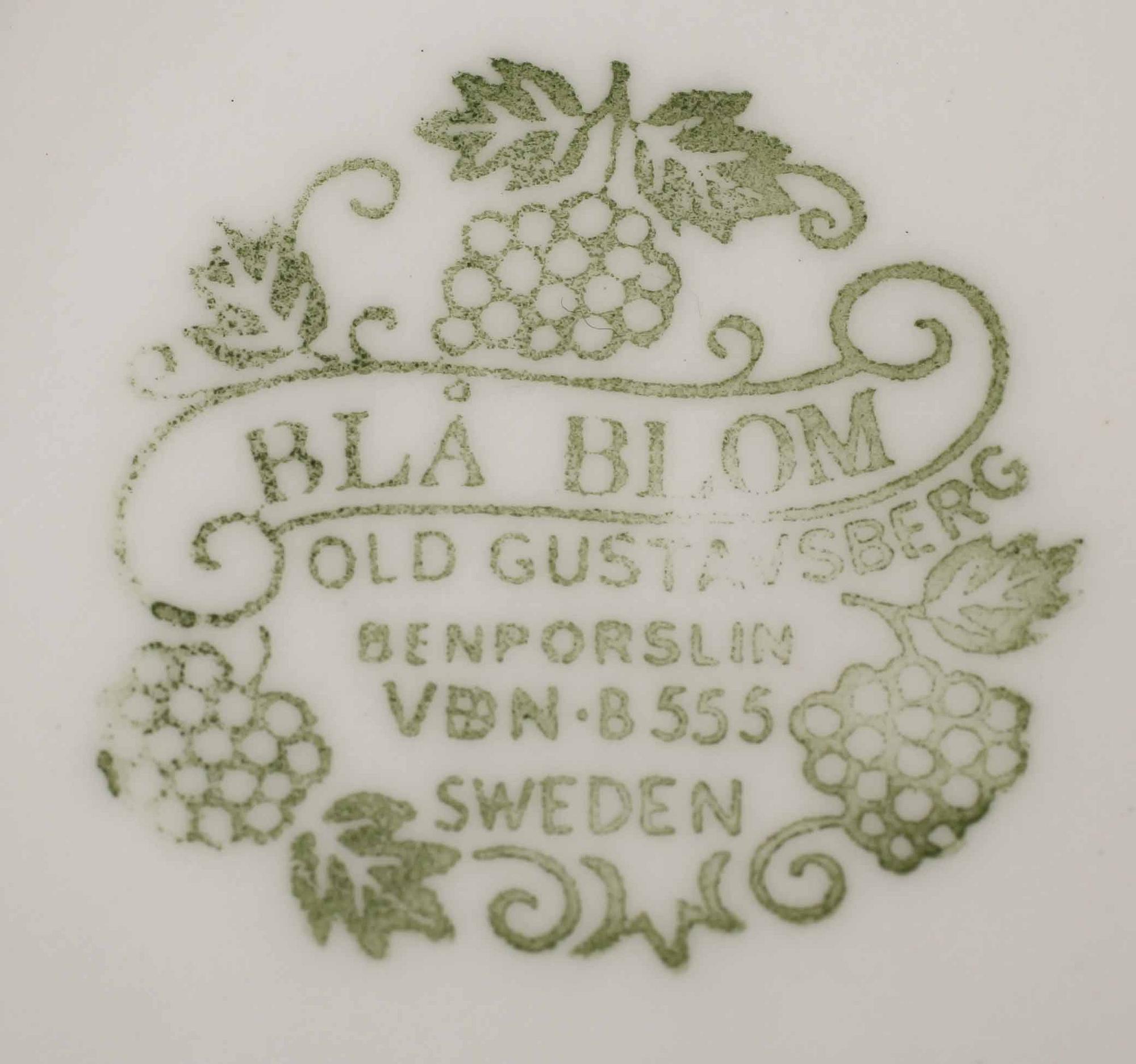 SERVIS, 48 delar. Benporslin, Gustavsberg. "Blå blom".