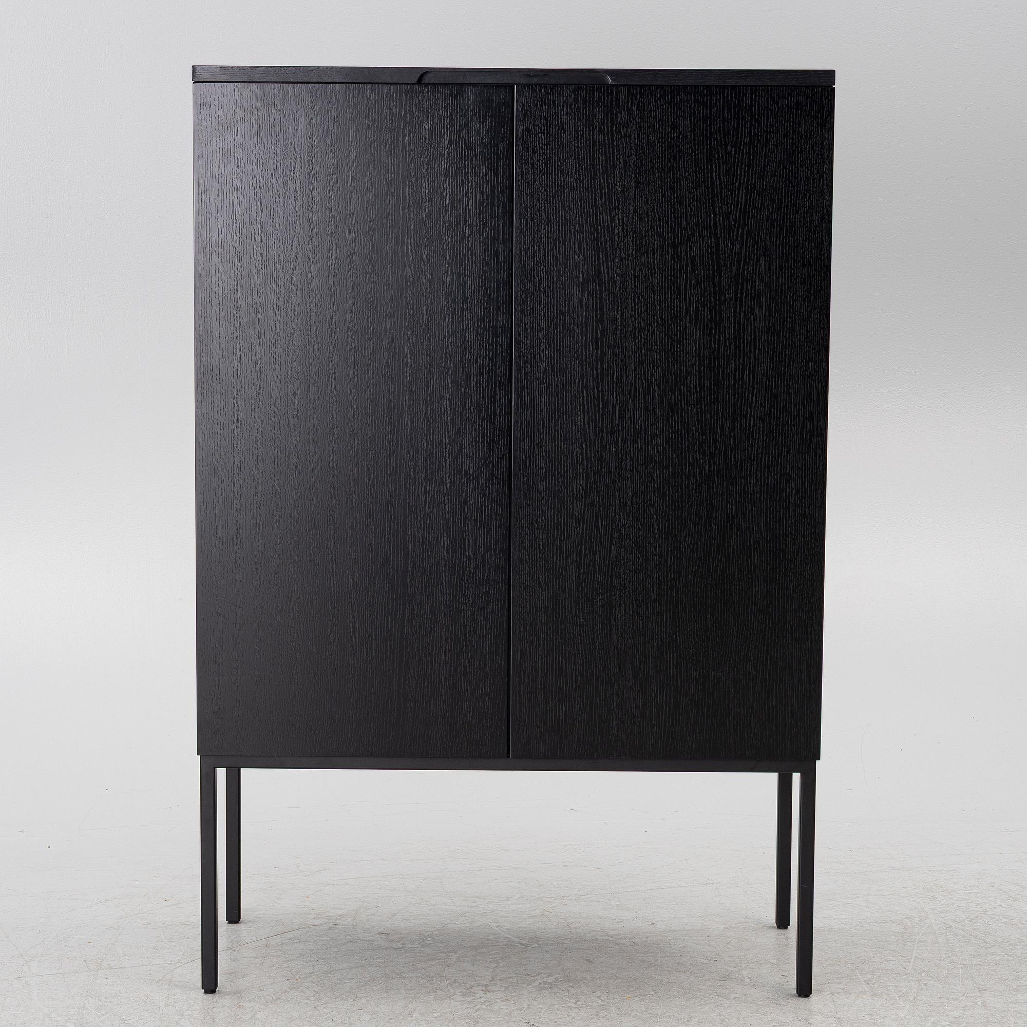 Skåp, ”Barn Cabinet”, Woud, Danmark, samtida.