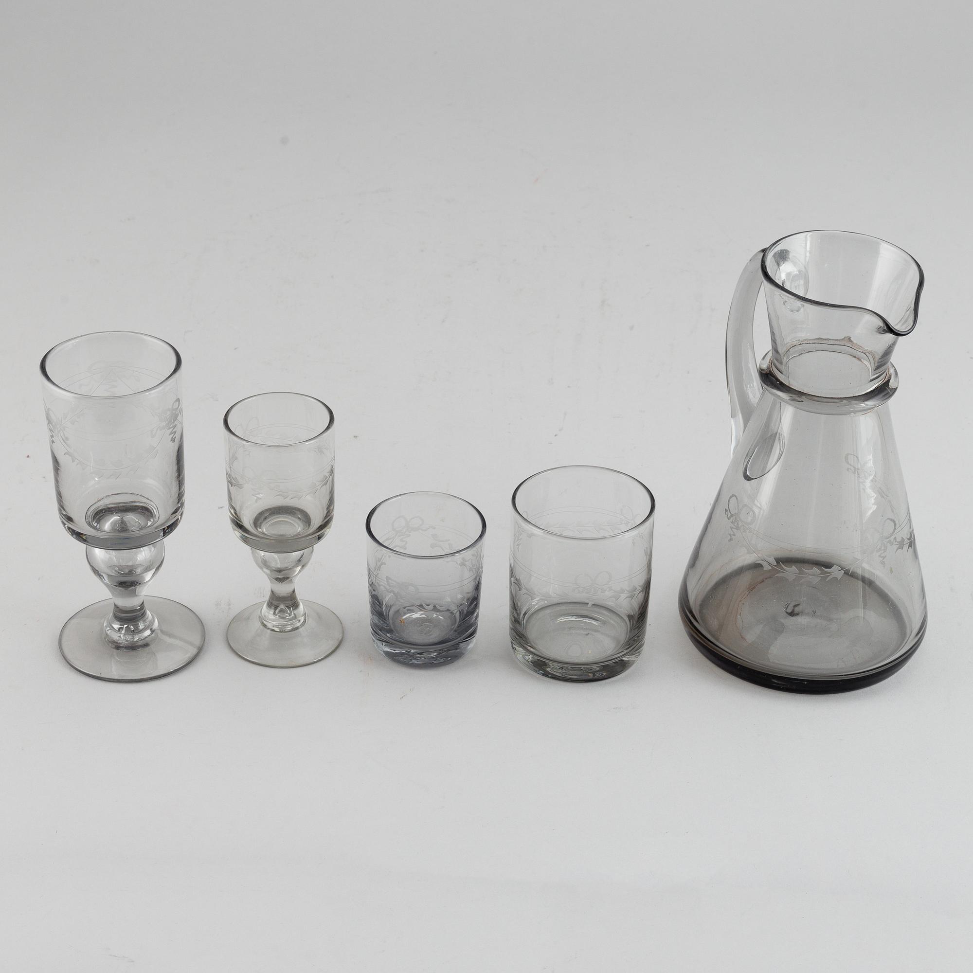 A Swedish Reijmyre glass service, 20th Century. (43 pieces).