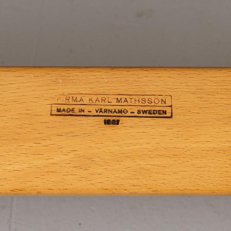 Bruno Mathsson, fåtöljer, ett par, med en fotpall, "Pernilla", DUX.