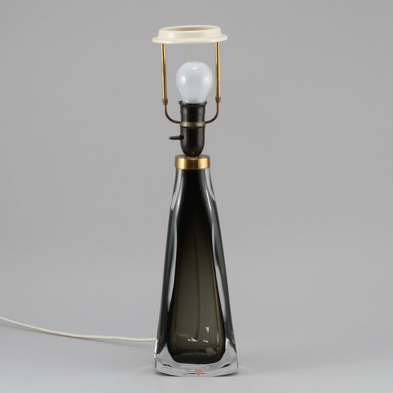 BORDSLAMPA, Carl Fagerlund, Orrefors, 1900-talets andra hälft.
