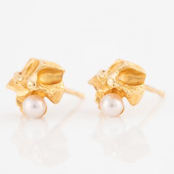 Björn Weckström, Lapponia, örhängen, "Saana", 18K guld med pärlor.