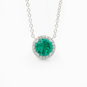 Necklace 18K white gold with synthetic emerald and brilliant-cut diamonds.