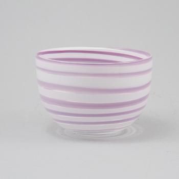 SKÅL, glas, Ingeborg Lundin, Orrefors, signerad och numrerad.