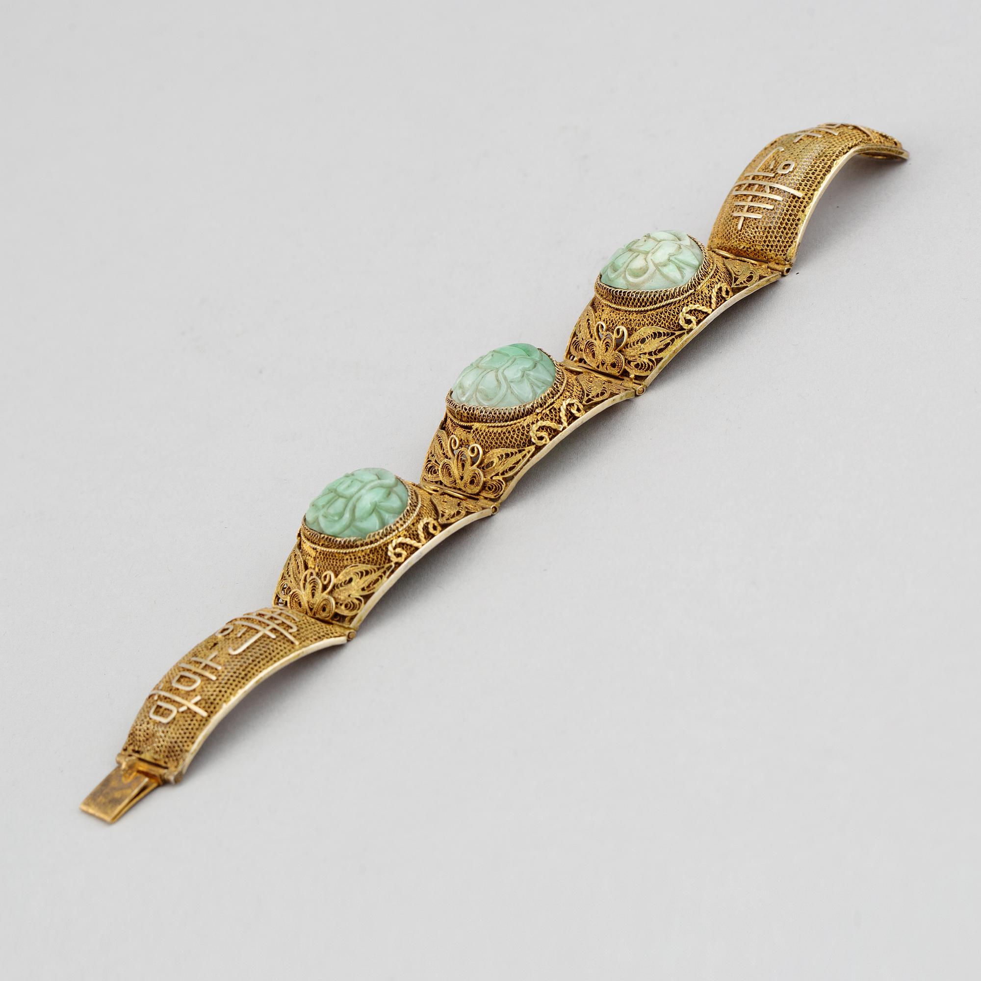 Armband, filigranarbete och nefrit. Kina, 1900-tal.