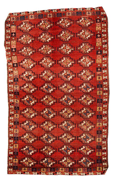 Matta, antik, Turkmen, ca 204-206 x 124 cm.