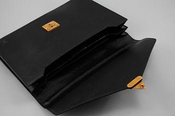 PORTFÖLJ, "Serviette conseiller ambassadeure Epi", Louis Vuitton.