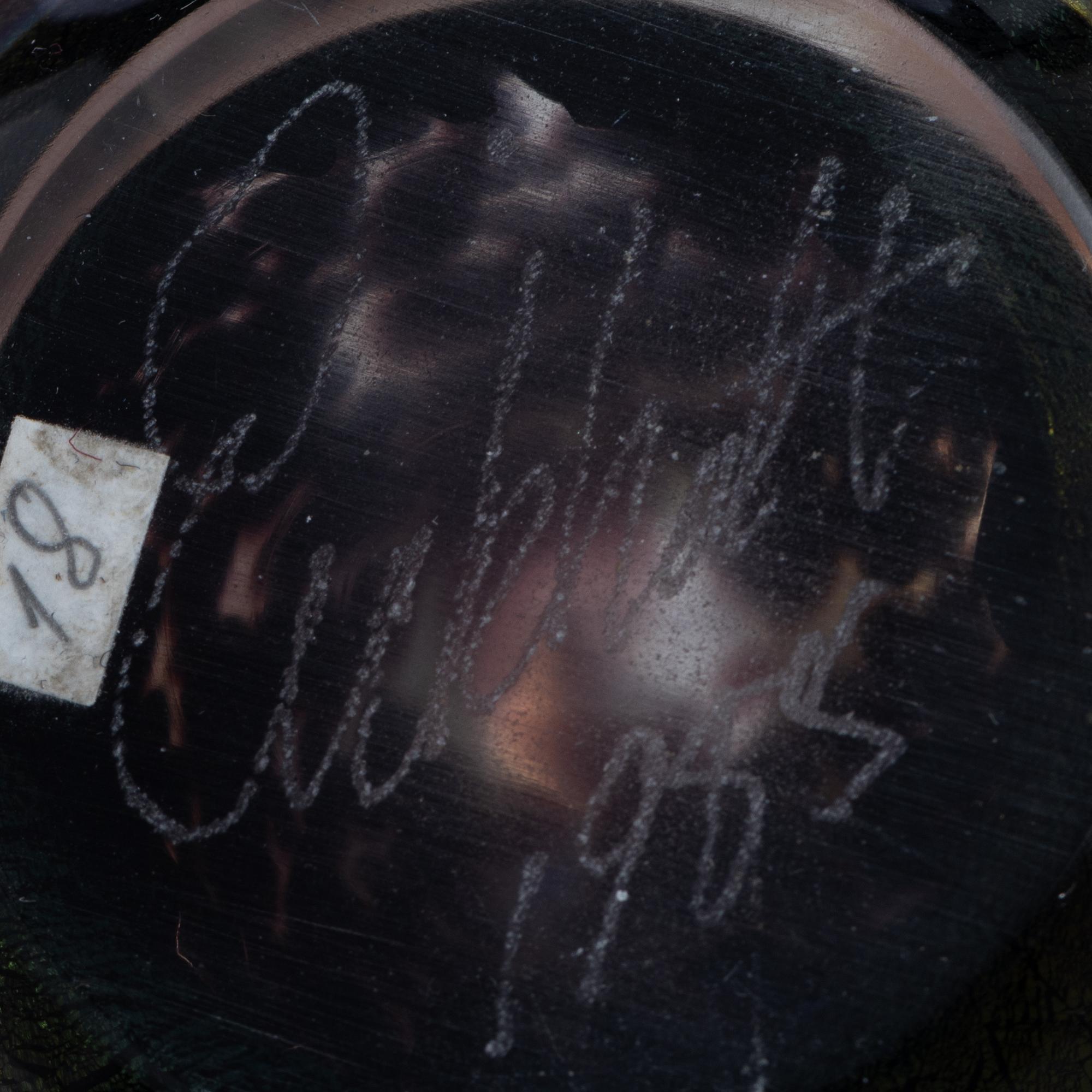 Six glass paper weights, including Robert Eickholt, USA, 1985, & klas-Göran Tinbäck, Sweden.