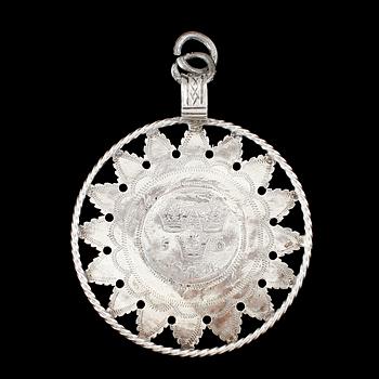 HÄNGE, silvermynt daterad 1694. Vikt ca 11 gram.