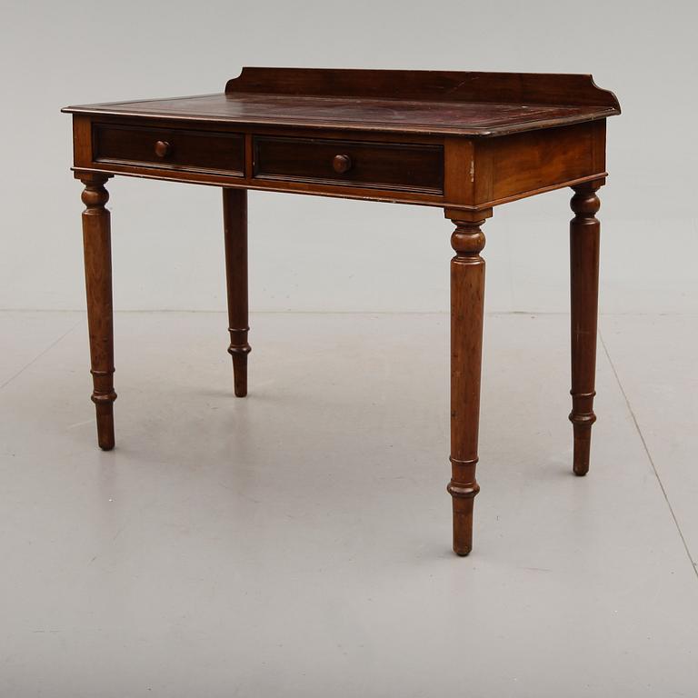 SKRIVBORD, England, 1800-talets andra hälft.