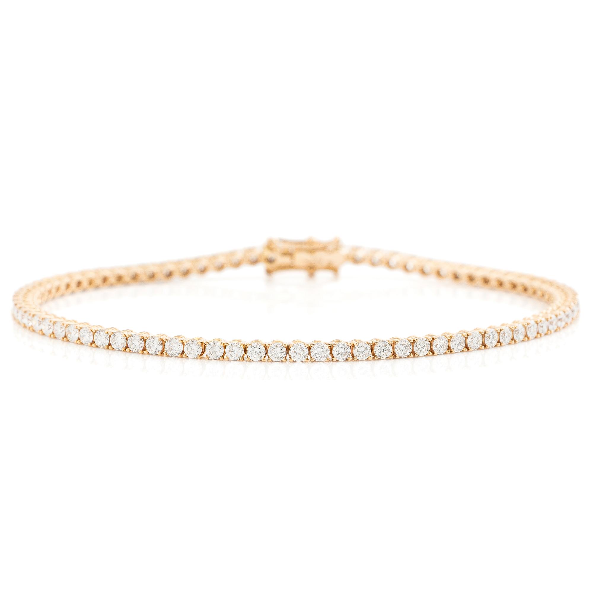 Tennisarmband 18K roséguld med briljantslipade diamanter.