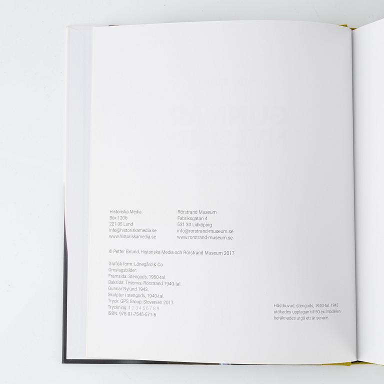 Böcker om svensk keramik. 19 st..