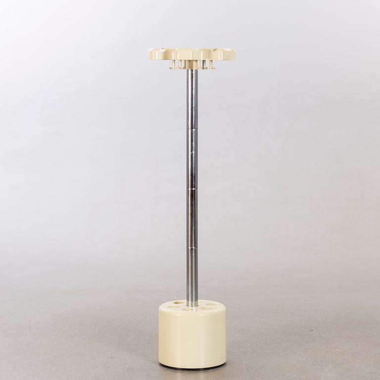 ROBERTO LUCCI & PAULO ORLANDINI, "VIP Coat Rack", för Velca Legnano 1970-tal.