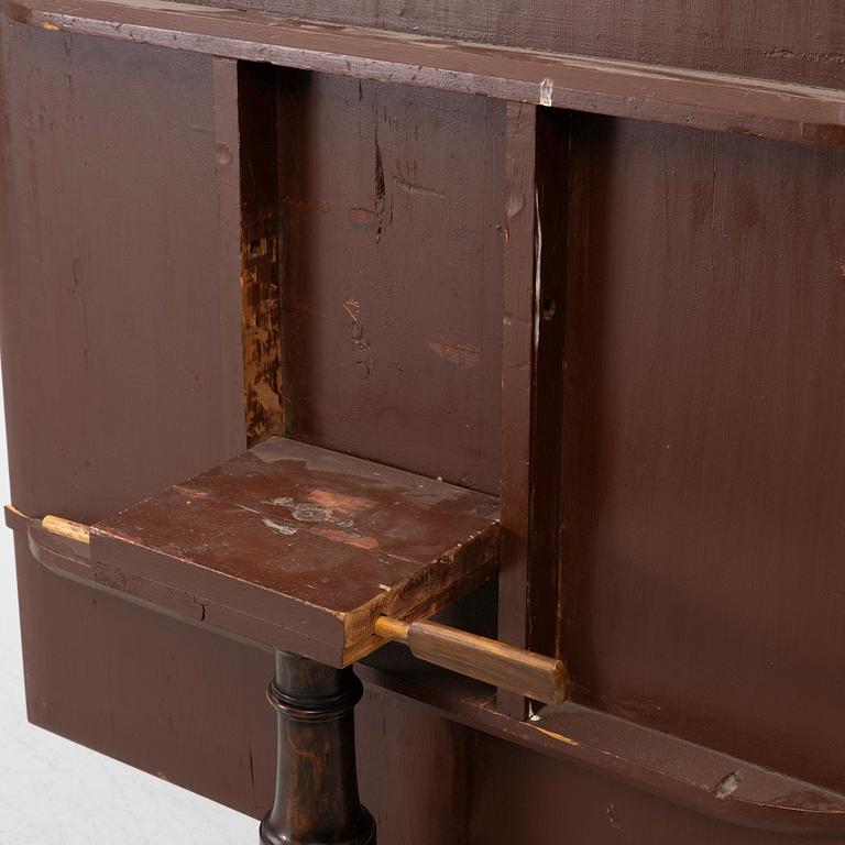 A folding table, Mälardalen, first half of the 19th century.