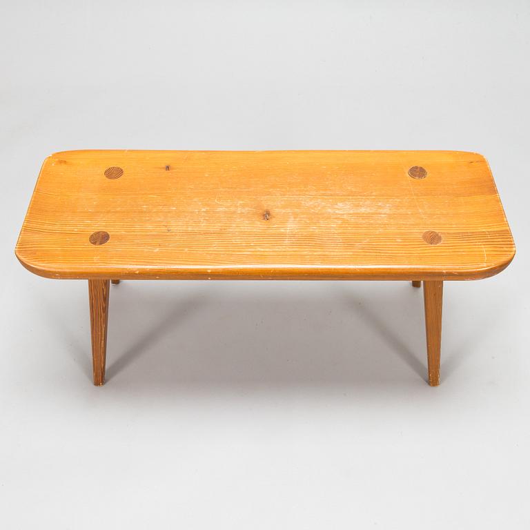 Carl Malmsten, a mid-20th 'Visingö' bench for Svensk Fur.