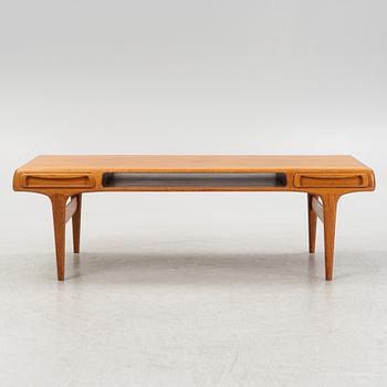 Johannes Andersen, a teak-veneered coffee table, Trensum, 1960's.