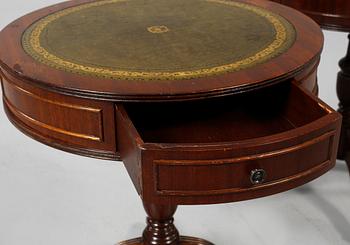 LAMPBORD, engelsk stil, 1900-talets andra hälft.