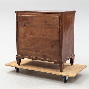 Byrå, Empire, Danmark, tidigt 1800-tal.