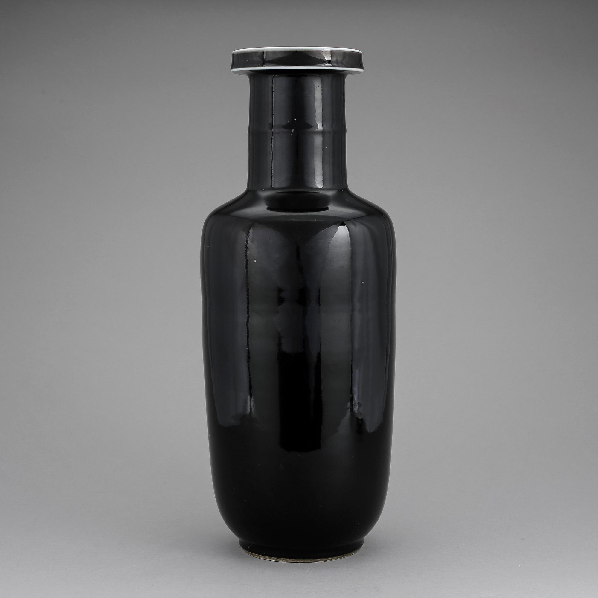 VAS, porslin, Qing dynastin (1644-1912).