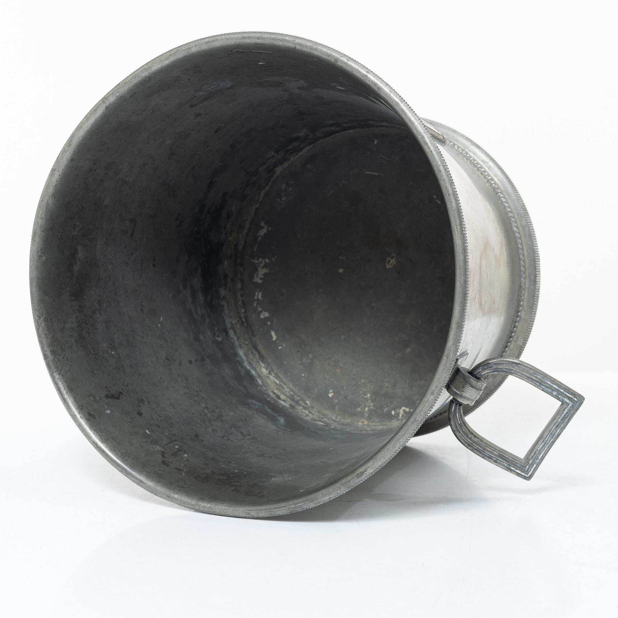 Sylvia Stave, vinkylare, tenn, C.G. Hallberg, Stockholm 1929.