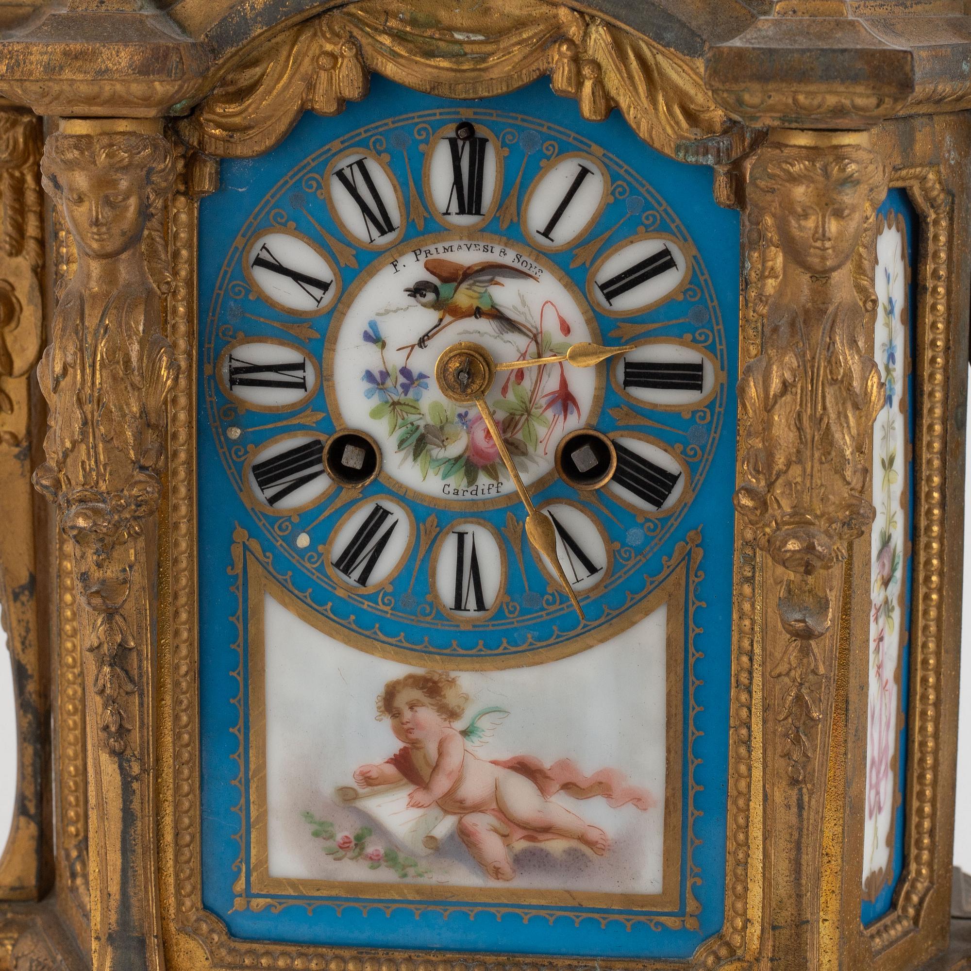 Bordsgarnityr, 3 delar, 1800-talets slut.