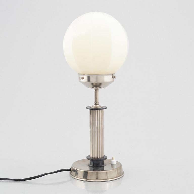 A 1930's table lamp.