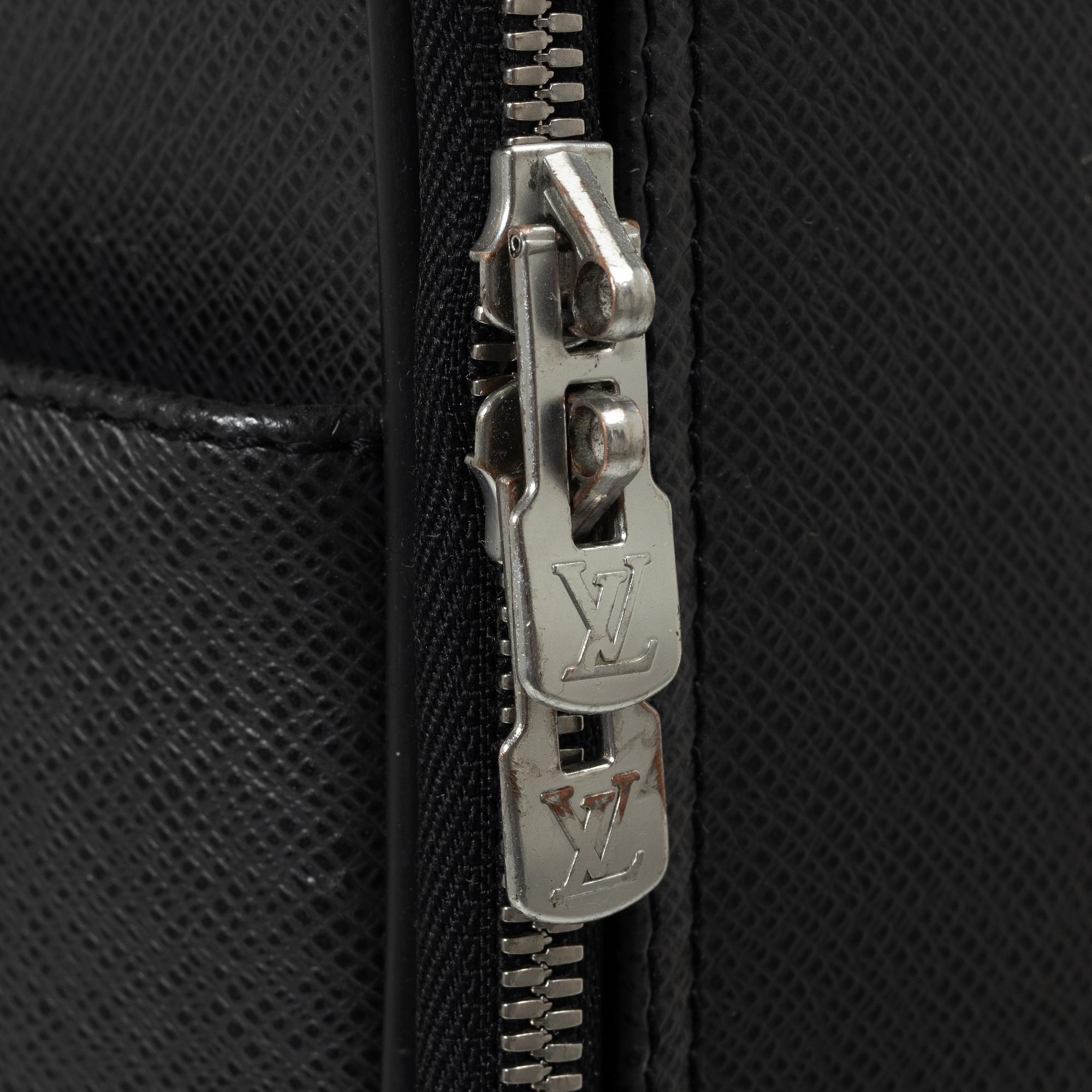 Louis Vuitton, Luggage/cabin bag, "Pégase 45".