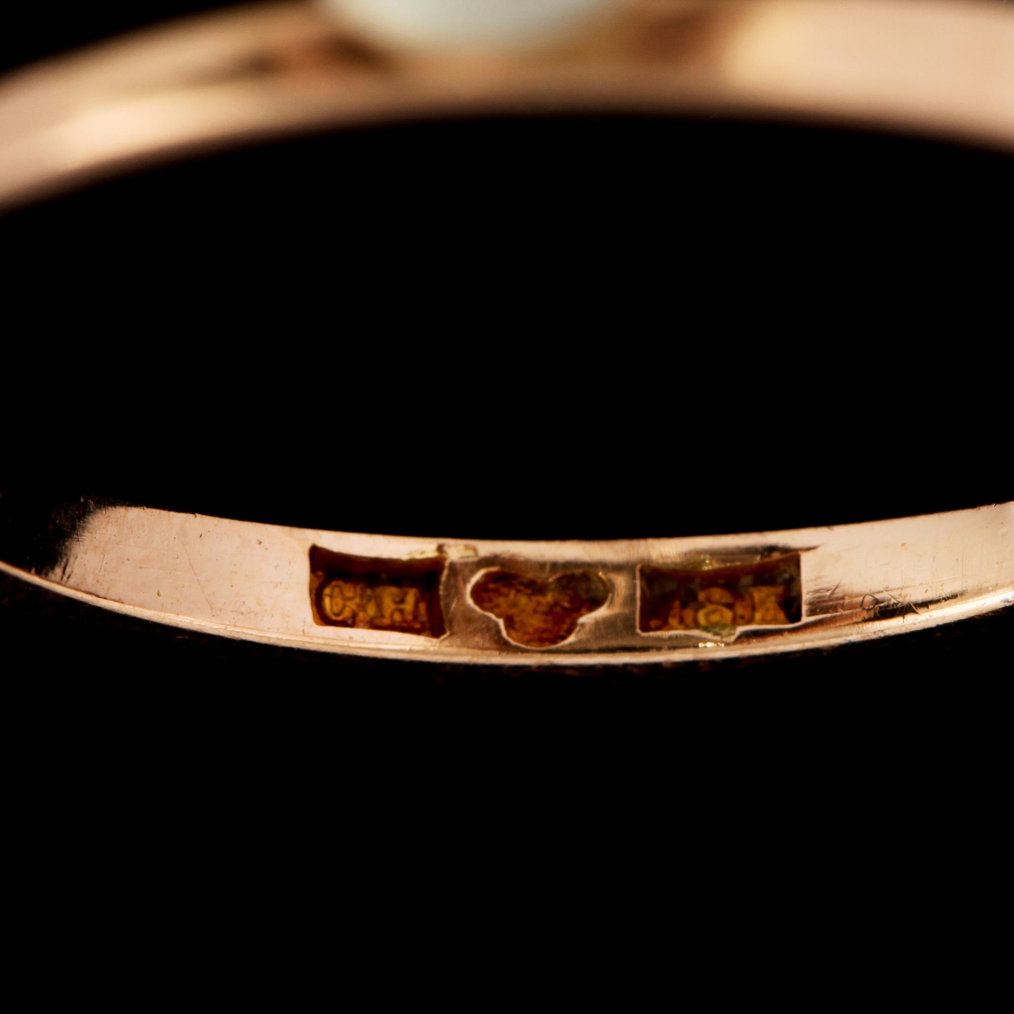RING, 18k guld och vitguld med briljantsliapd diamant ca 0.77 ct, Carl Hoff, Helsingborg. Vikt 2 g.