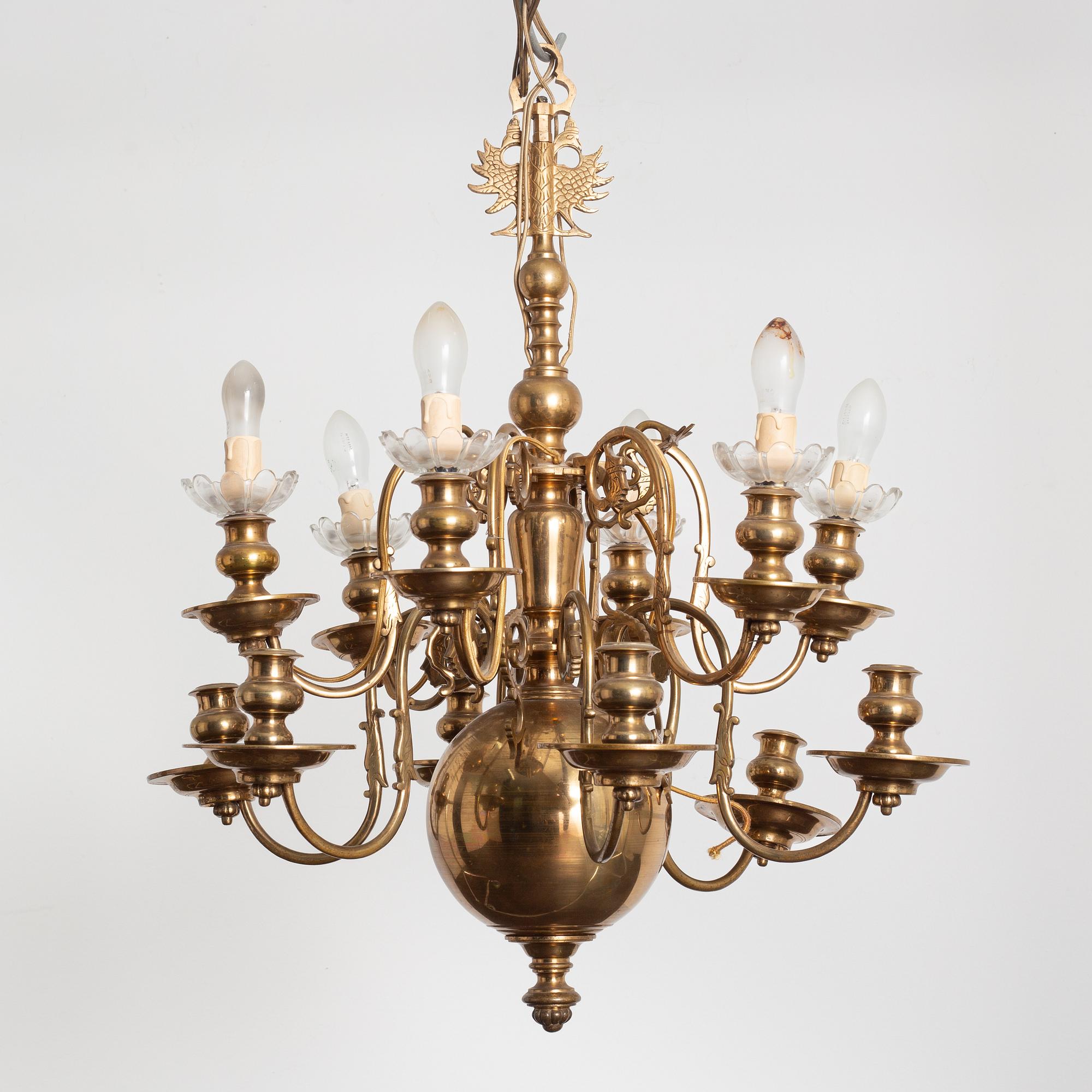 A Baroque style chandelier, first half of the 20th Century.