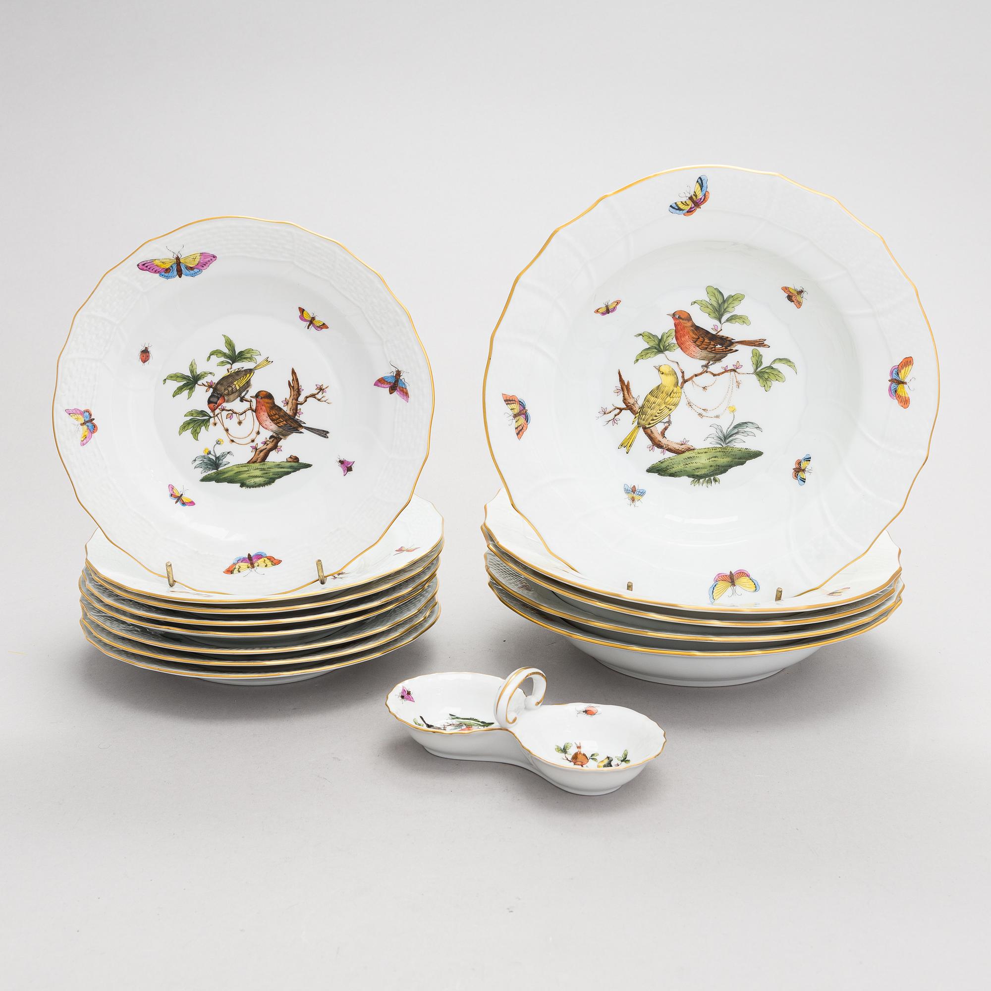 A 14-piece set of Herend 'Rotchild Bird' porcelain tableware, Hungary 1970s-1980s.