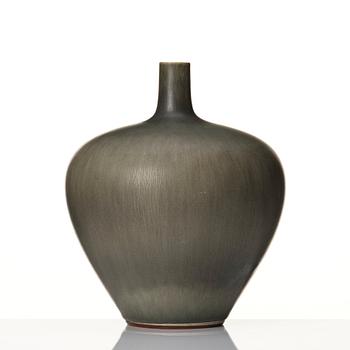 Berndt Friberg, a stoneware vase, Gustavsberg studio, Sweden 1965.