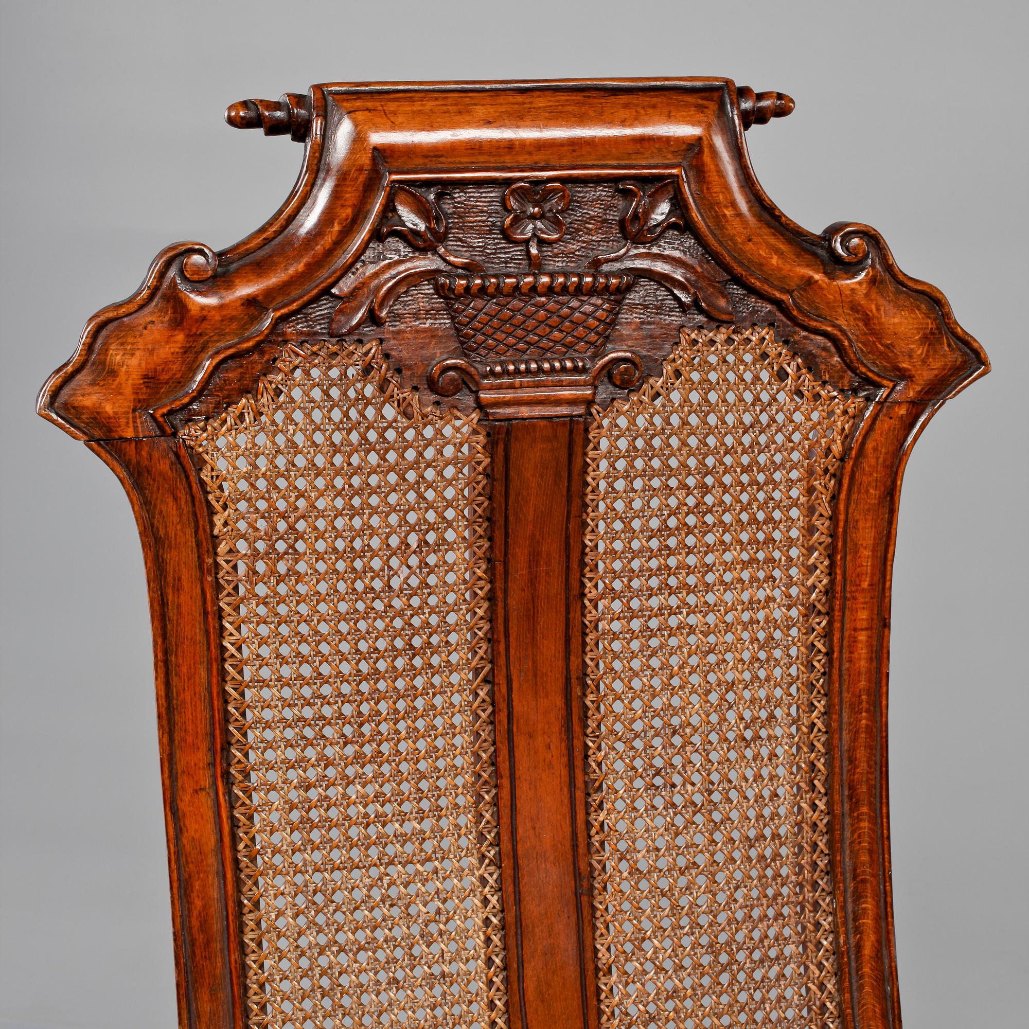 STOLAR, ett par, Queen Anne, 1700-talets första hälft.