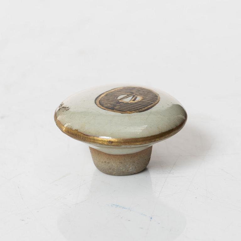 Sake-servis, sju delar, stengods, Japan, 1900-tal.