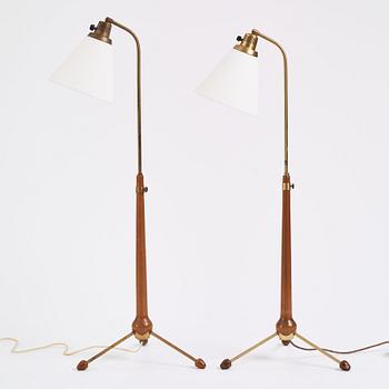 Hans Bergström, golvlampor, ett par, modell "547", ateljé Lyktan, Åhus, 1940-50-tal.